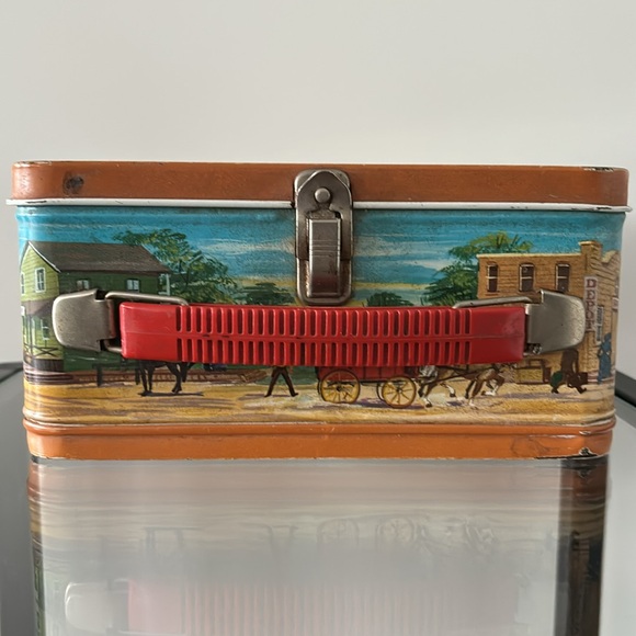 HOST PICK 🎉🎉🎉🎉🎉🎉🎉🎉🎉Gunsmoke Lunchbox - Picture 6 of 12